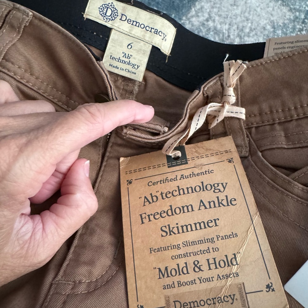 Democracy Women's Skinny Jeans in Brown - Picture 11 of 14